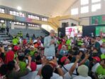 ganjar-pranowo-orasi-di-depan-pendukungnya-di-surabaya_169