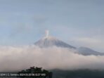 gunung-semeru-erupsi-senin-20-mei-2024-pukul-0611-wib-800-meter_169